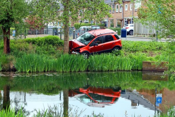 2025-04-25_Meesters_Multi_Media_Foto`s_Ongeval_Jan_Van_Galenstraat_Vught3